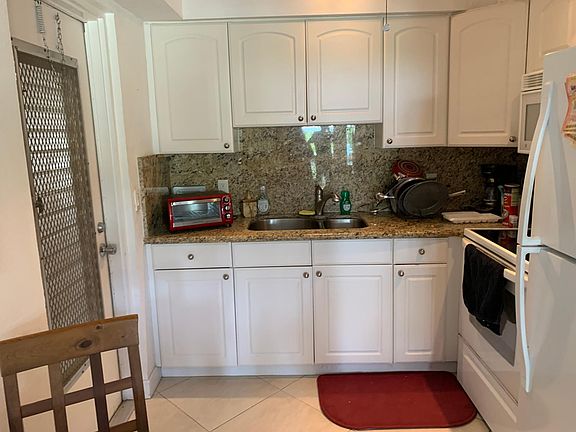 Kitchen Granit counter