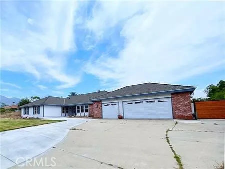 5 bed, 3388 sqft, $6,000 — Photo 3