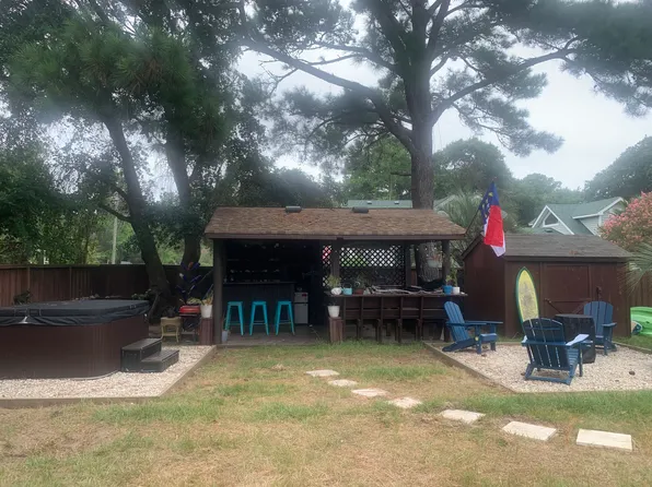 408 W Holly St, Kill Devil Hills, NC 27948