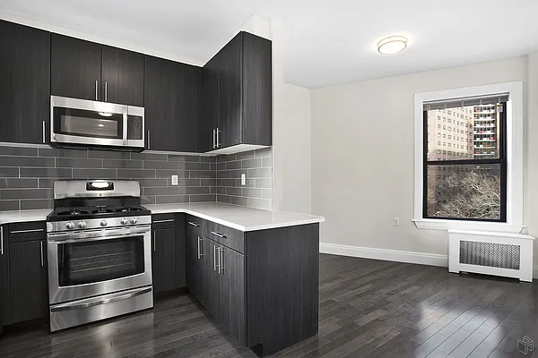 Rented by Halstead Real Estate | media 7