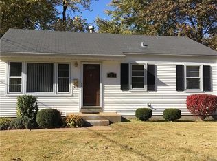 4337 Ashby Rd, Saint Ann, MO 63074