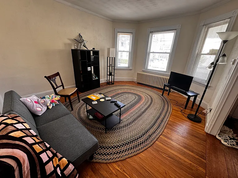 75 Elmira St #1 — Photo 6