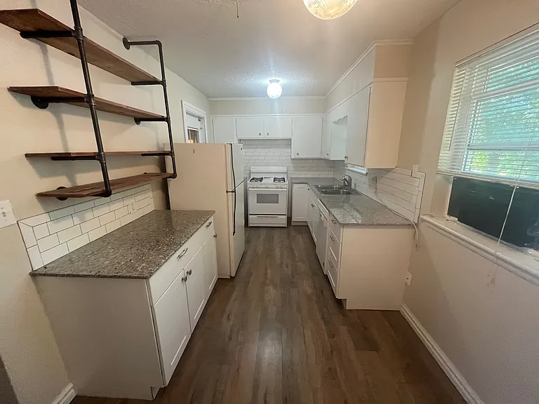 1331 W Hayes St — Photo 31