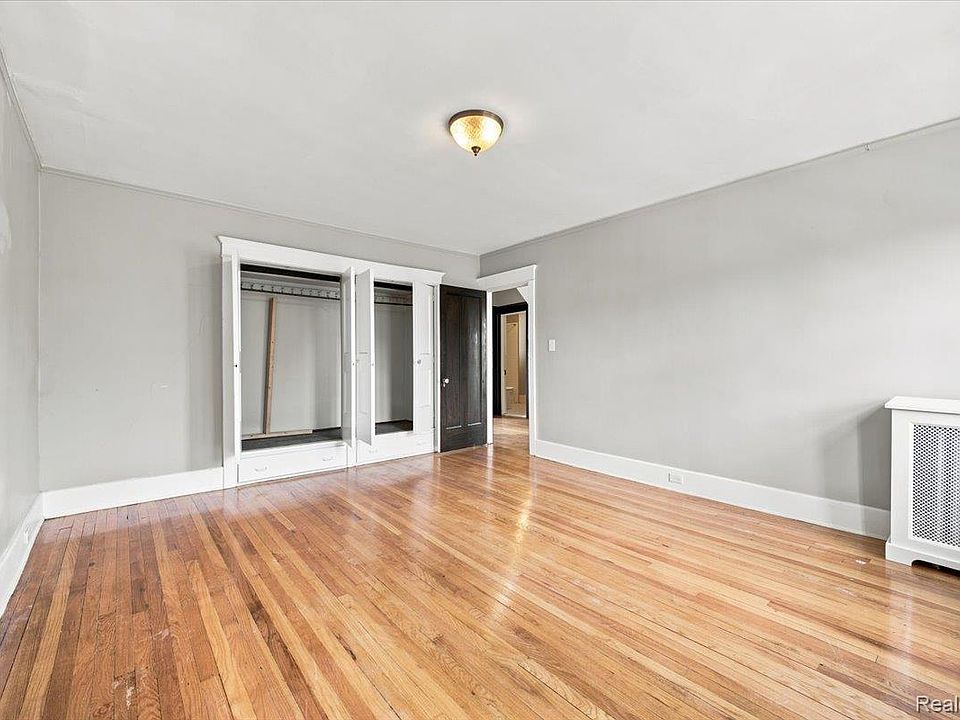 899 Edison St, photo 21