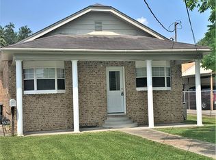 5538 Craig St, Groves, TX 77619