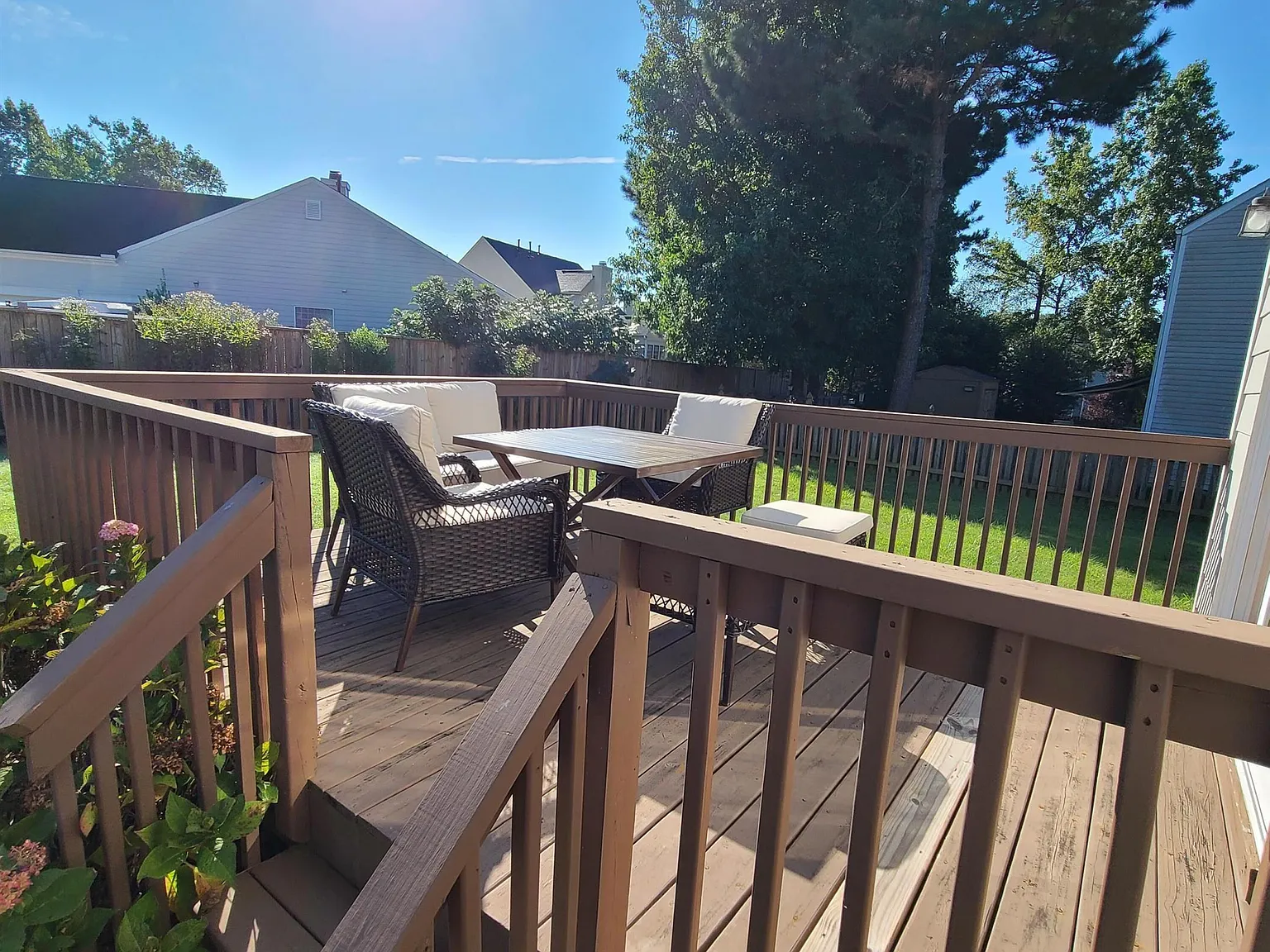 4 bed, 2.5 bath, 2259 sqft, $2,150 — Photo 2