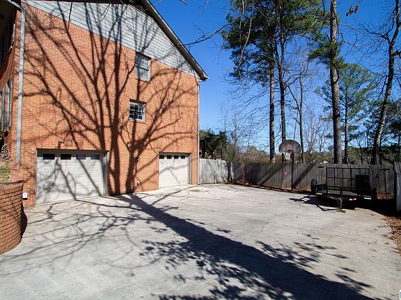 5th image of 3540 William And Mary Rd