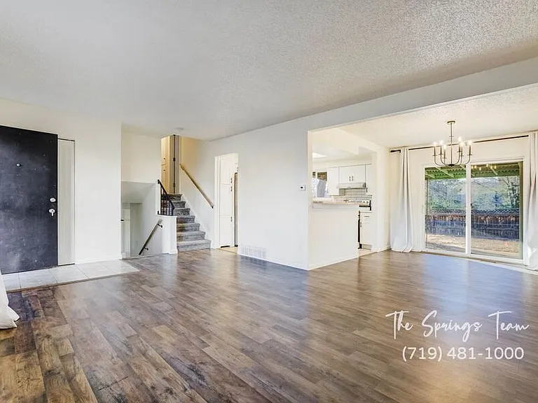 7240 Sullivan Cir — Photo 29