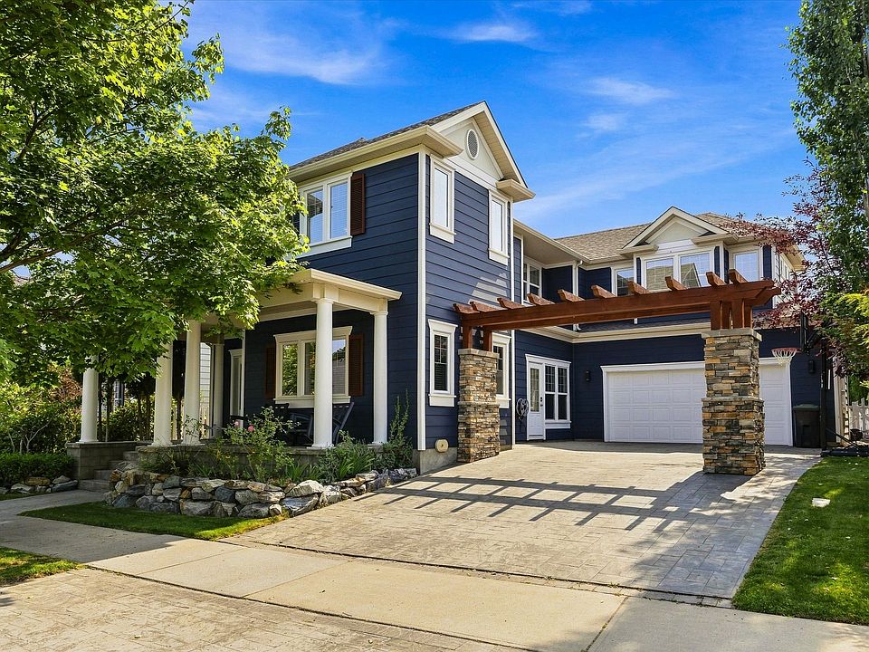 1st image of 361 Quilchena Dr