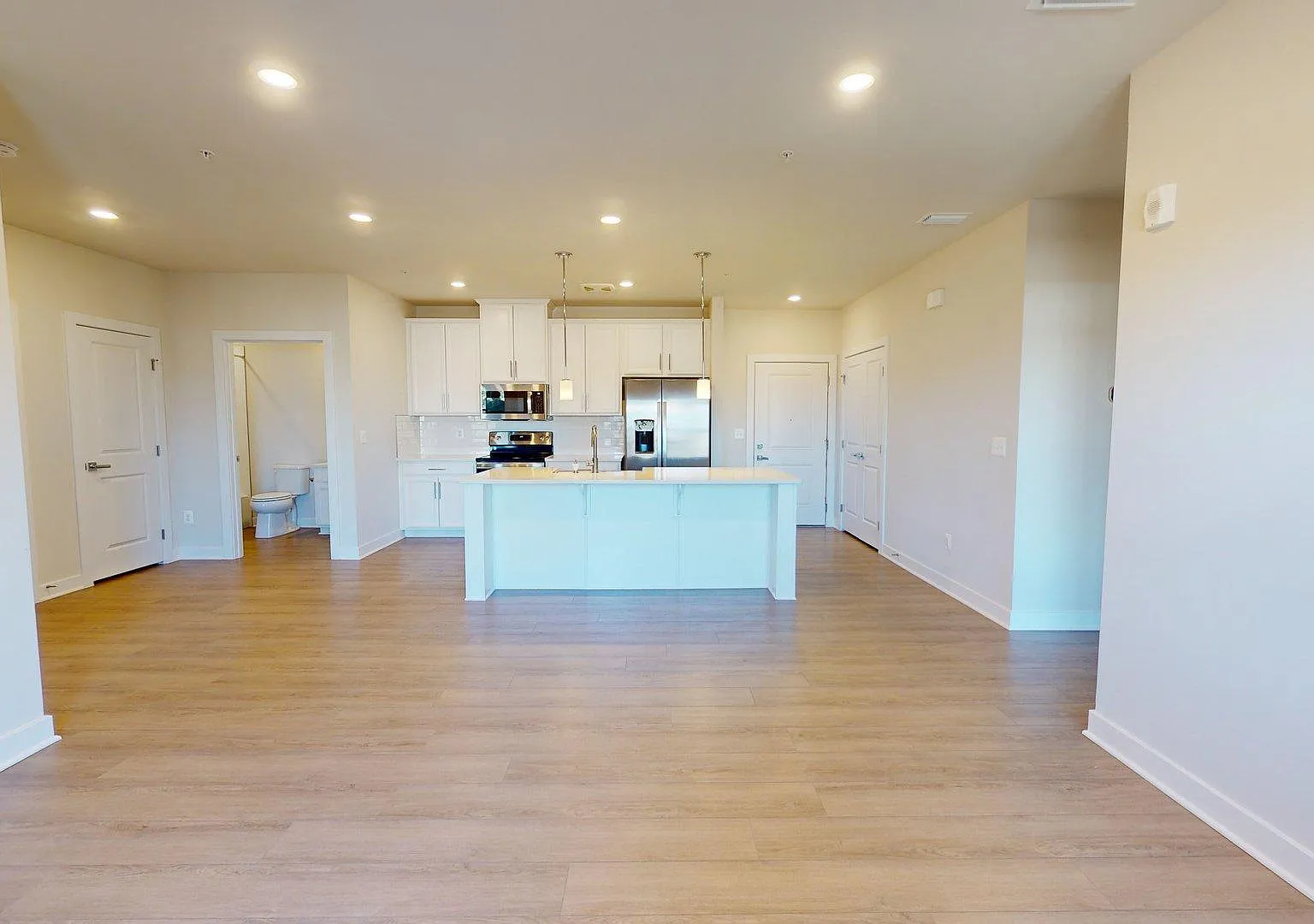 2 bed, 1162 sqft, $2,800 — Photo 2