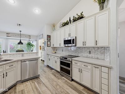 1091 S CROSSROADS Drive, Gilbert, AZ, 85296