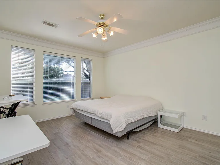 20211 Black Canyon Dr — Photo 15