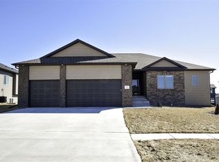 9610 S 31st St, Lincoln, NE 68516
