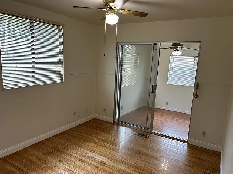 2040 Barbour Dr — Photo 15