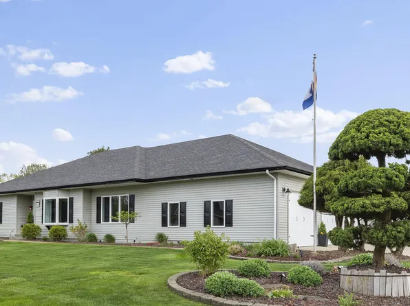 616 W Kolar Dr, La Porte, IN 46350