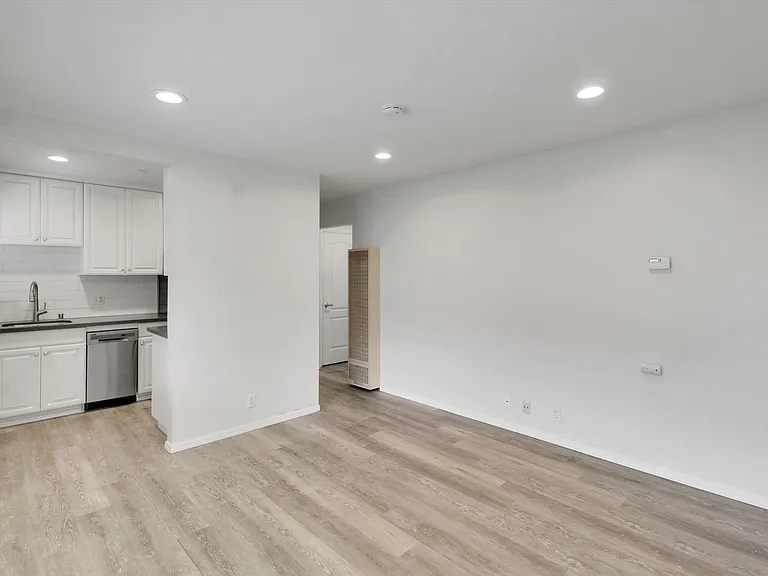 131 Cerrito Avenue — Photo 6
