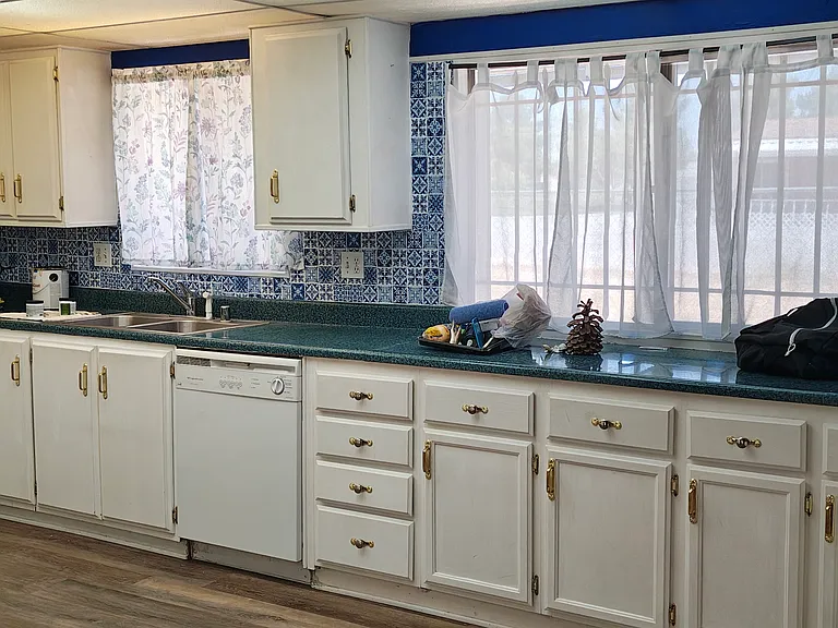 13834 Trinidad Dr — Photo 20