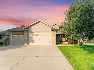 6508 S Audie Dr, Sioux Falls, SD 57108