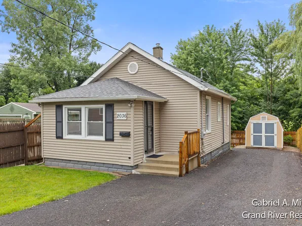 2036 Clyde Park Ave SW, Grand Rapids, MI 49509