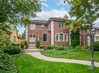 329 W Cuttriss St, Park Ridge, IL 60068