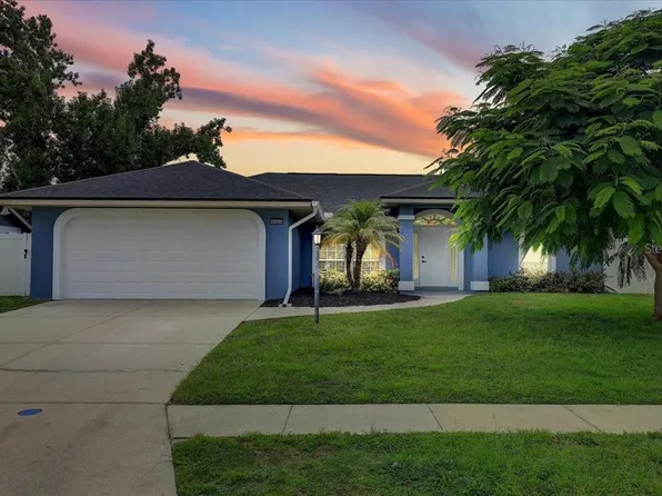 6403 64th Dr E, Palmetto, FL 34221