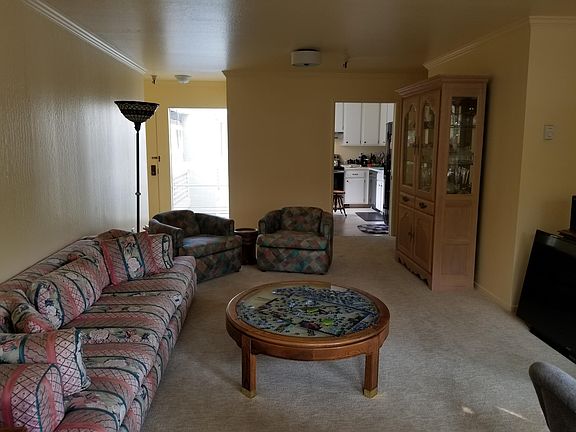 2nd image of 439 Alberto Way Unit 203