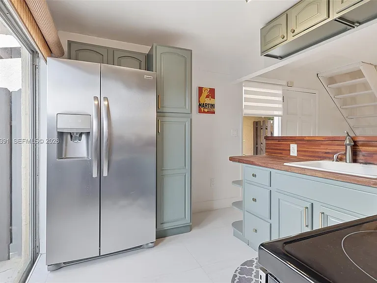 8823 NE 4th Avenue Rd #8823 — Photo 3