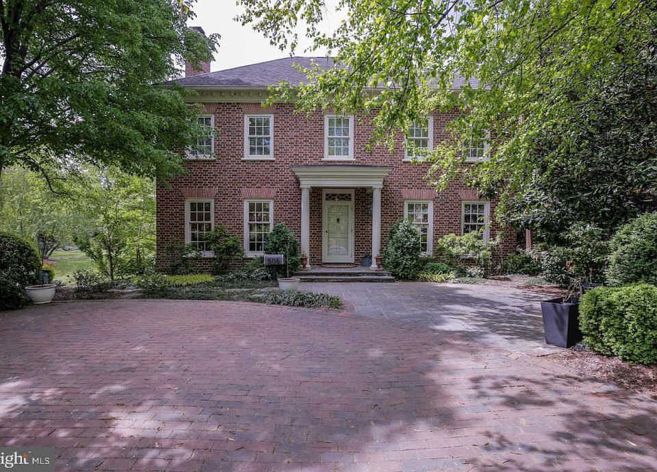 1st image of 506 Summers Ct