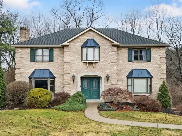 228 Springhouse Dr, Jefferson Hills, PA 15025