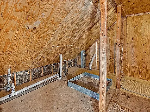 1402 Roanoke Dr — Photo 35
