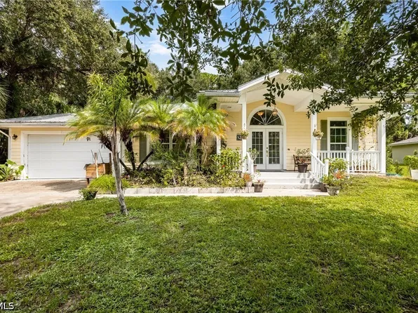 8004 Vega Ct, Labelle, FL 33935