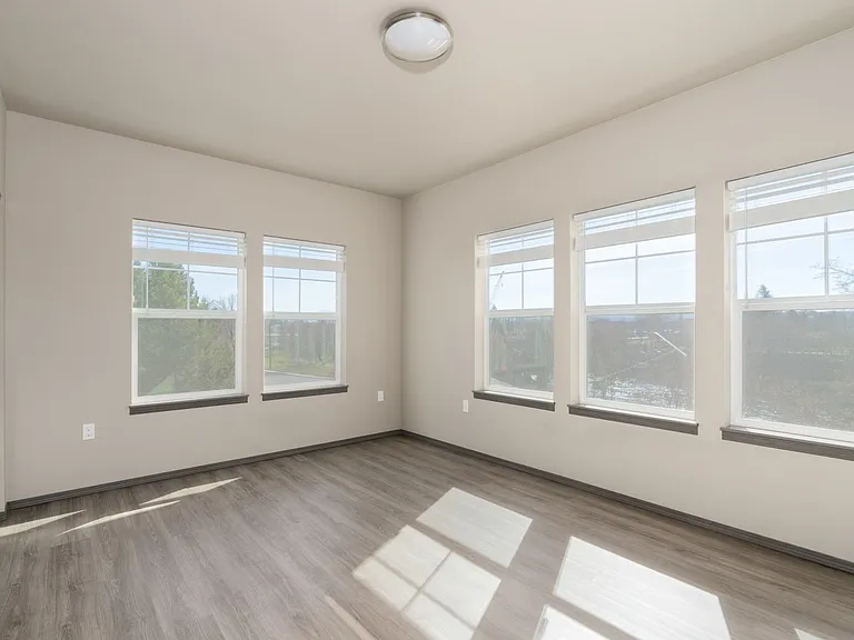 3024 E Jackson Ave — Photo 16