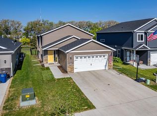 3721 30th St S, Moorhead, MN 56560