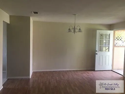 2 bed, 1.0 bath, 1536 sqft, $950 — Photo 4