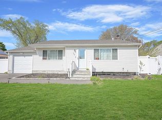 162 Front Ave, Brentwood, NY 11717