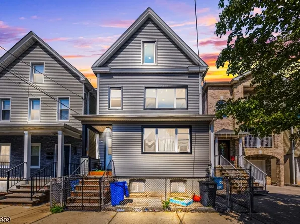 521 Fulton St, Elizabeth City, NJ 07206