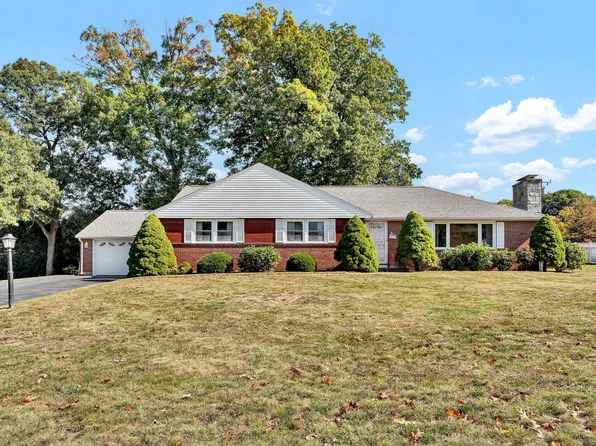 8 Priscilla Lane, Bristol, CT 06010
