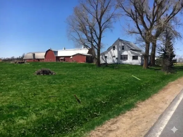 303 Canaan Rd, Ellenburg Depot, NY 12935