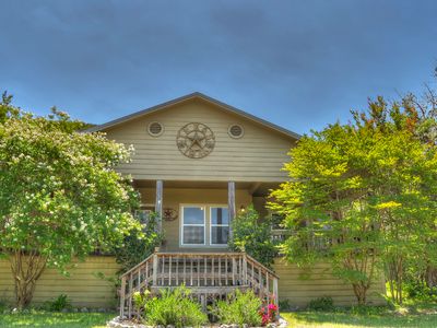 211 Roy Chisum Rd, Leakey, TX, 78873