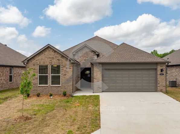 621 Riley Ln, Maumelle, AR 72113