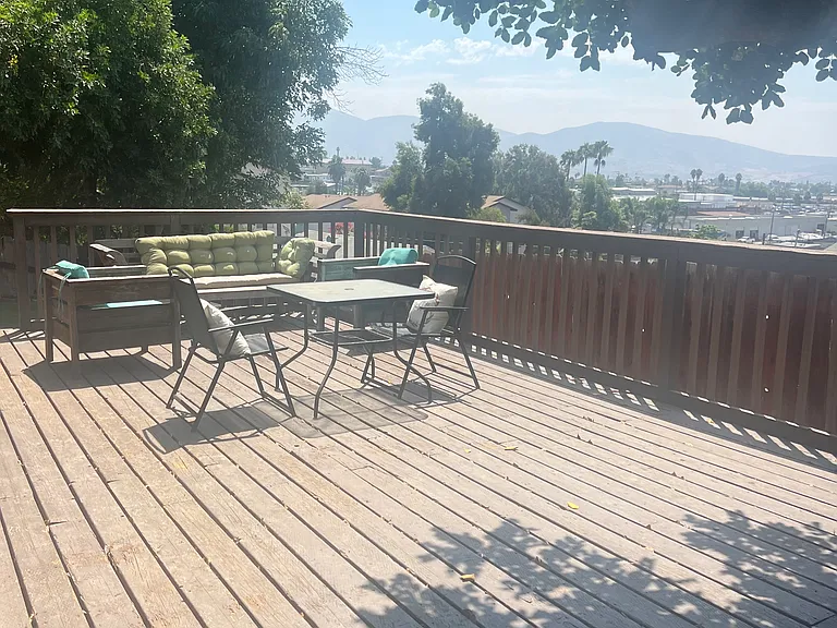 1545 Sweetwater Ln — Photo 16