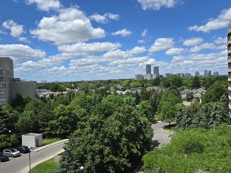 Townsgate Dr — Photo 8