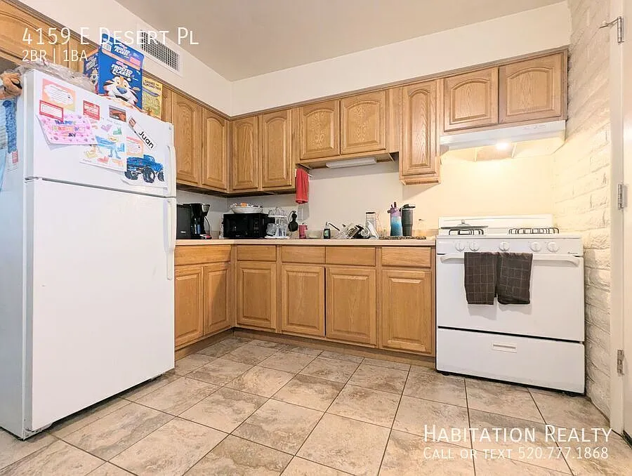 4159 E Desert Pl