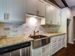 225 Lynnellen Ln, Wills Point, TX 75169