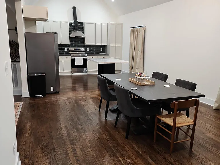 325 Maywood Ave — Photo 8
