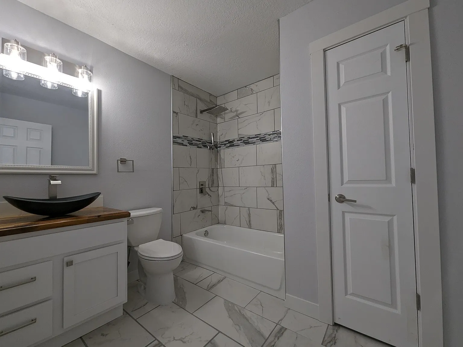 Mid North Flats at Jefferson — Photo 4