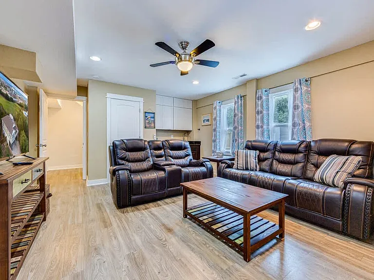5209 Lunar Dr — Photo 30