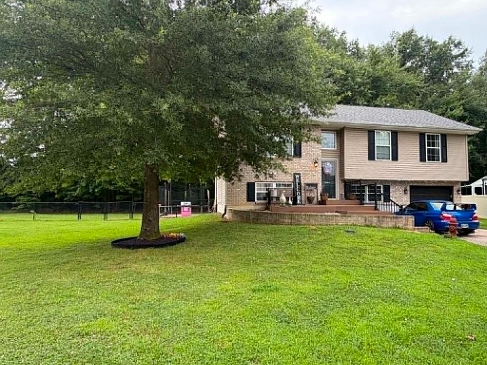 1st image of 504 Linda Way