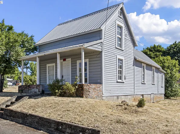330 NE 1st St, Oakland, OR 97462