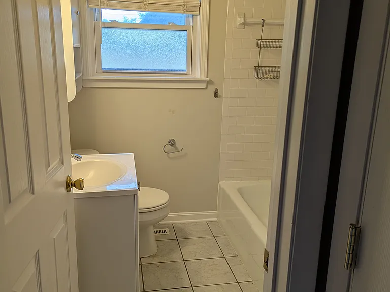 1701 Brentmoor Ln — Photo 8